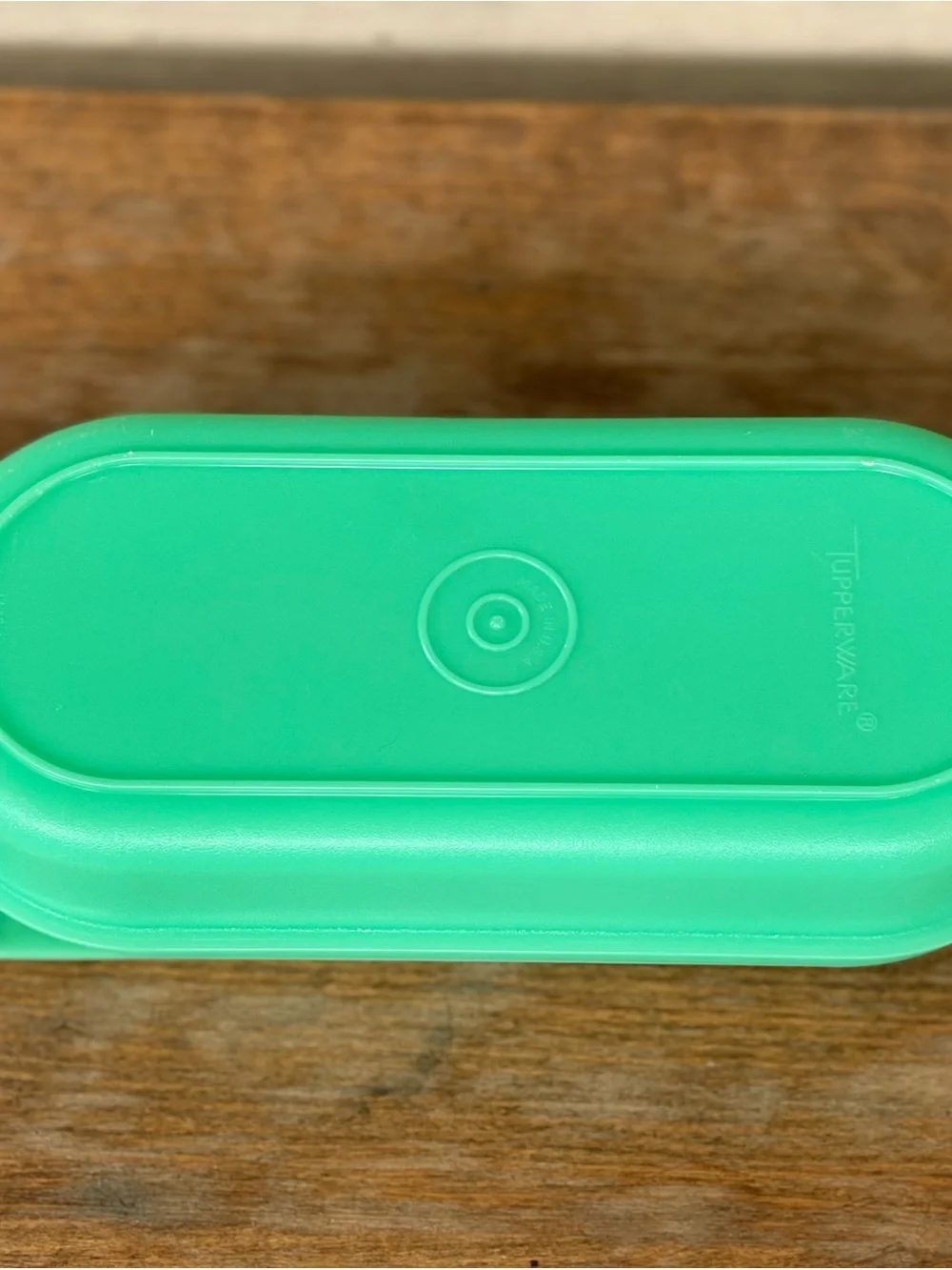 VTG Tupperware Handy Grater, specifically the jadeite green color variant